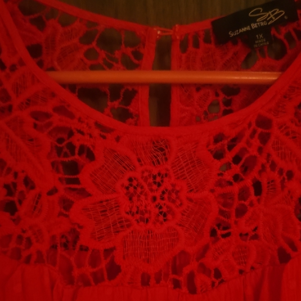 EUC Suzanne Betro Lace Trimmed Top - Picture 4 of 7